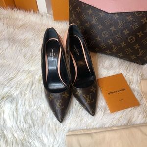 ‼️‼️SOLD‼️‼️Louis Vuitton Monogram Pink Pumps🌸